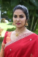 Divi Vadthya Latest Pics